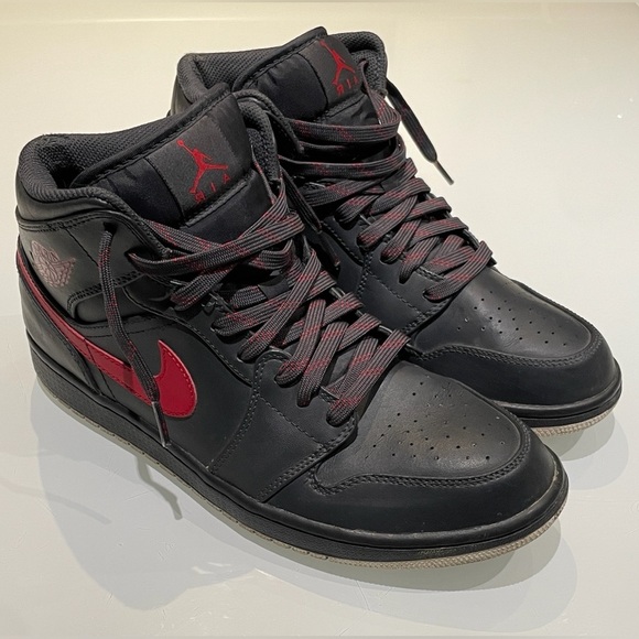 Nike 2017 AIR JORDAN 1 Retro Mid Anthracite - Picture 6 of 16
